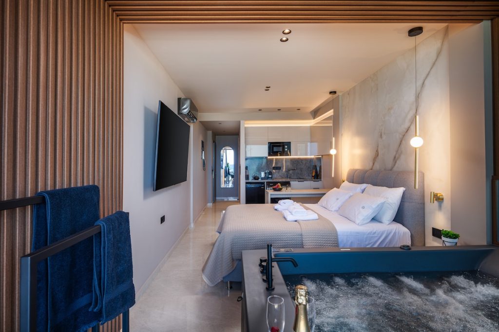 Sea View Suite with Indoor Jacuzzi