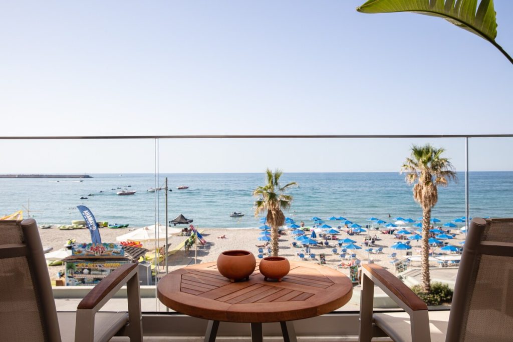 Modern Sea View Studio