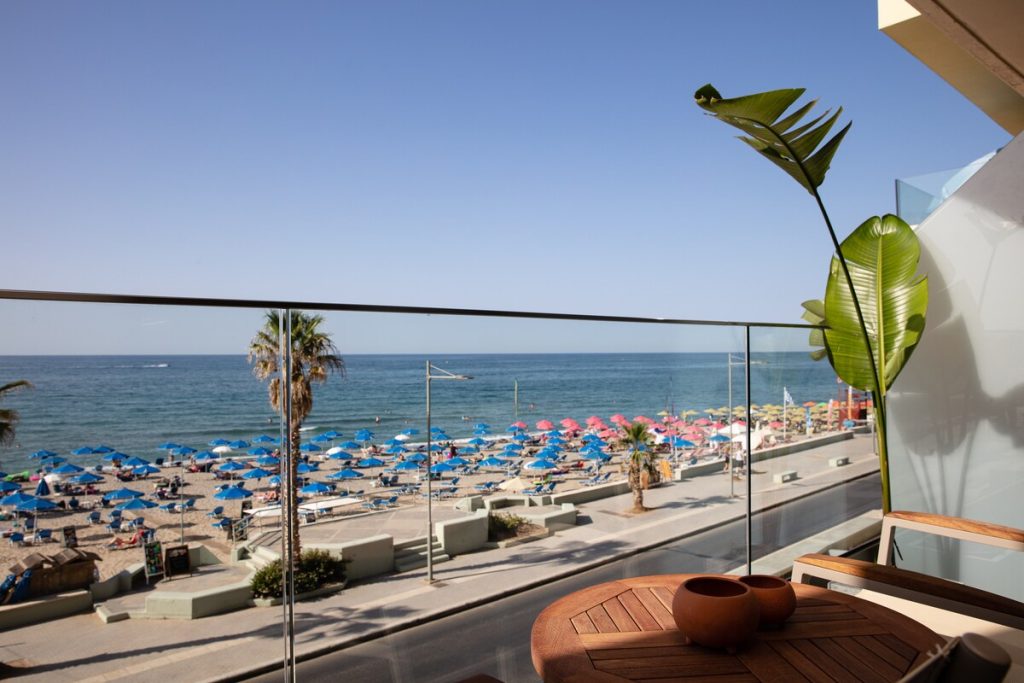 Modern Sea View Studio