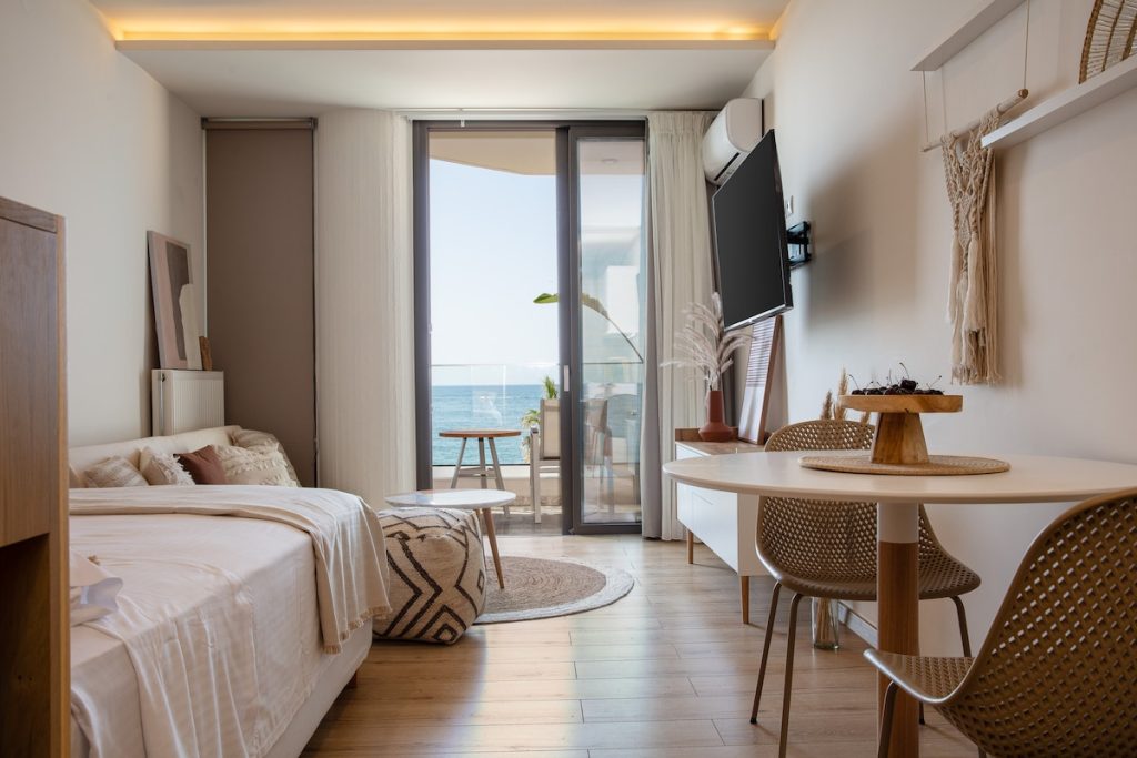 Modern Sea View Studio