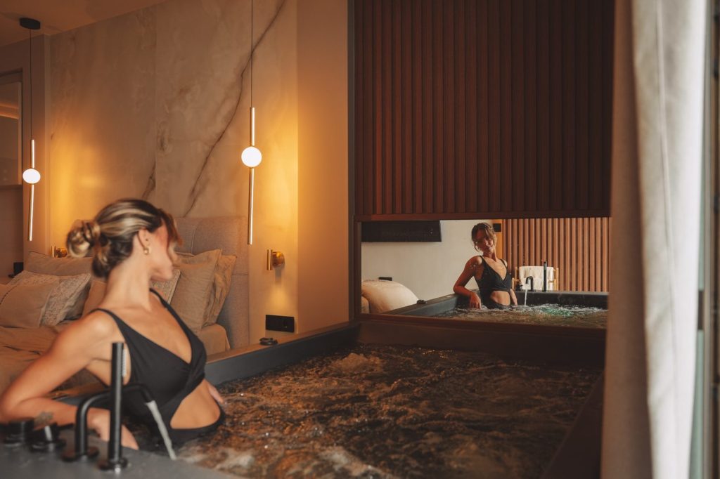 Sea View Suite with Indoor Jacuzzi