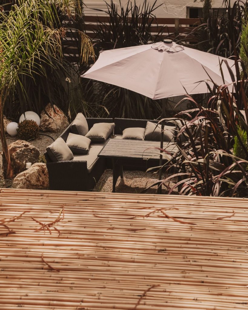 Shared garden at La Vie En Mer