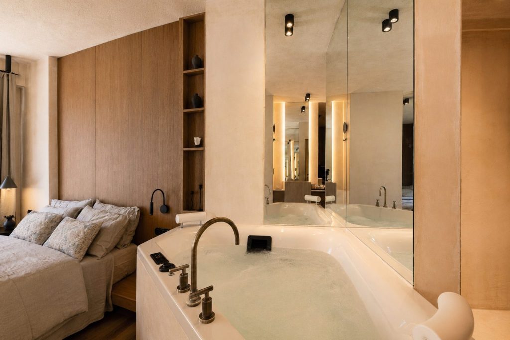Warm interiors and a private indoor jacuzzi